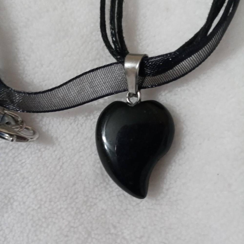 Black natural stone heart necklace